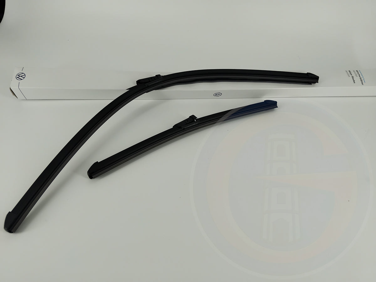 Original VW Touran Scheibenwischer Wischer Aero Set Vorn 5TB998002