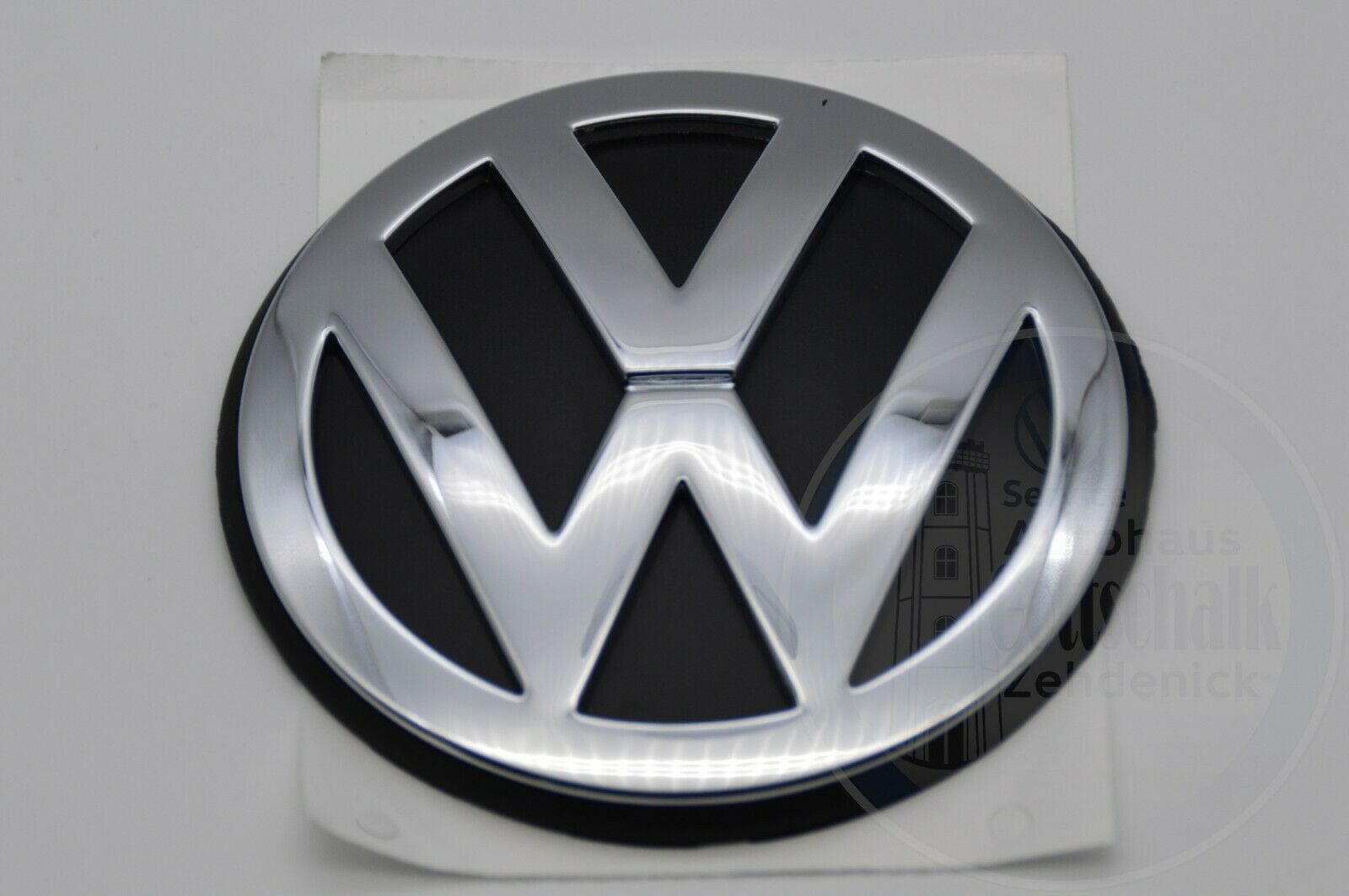 Original VW Golf IV Lupo Polo 6N2 VW Emblem Zeichen Logo Heckklappe 1J6853630B ULM