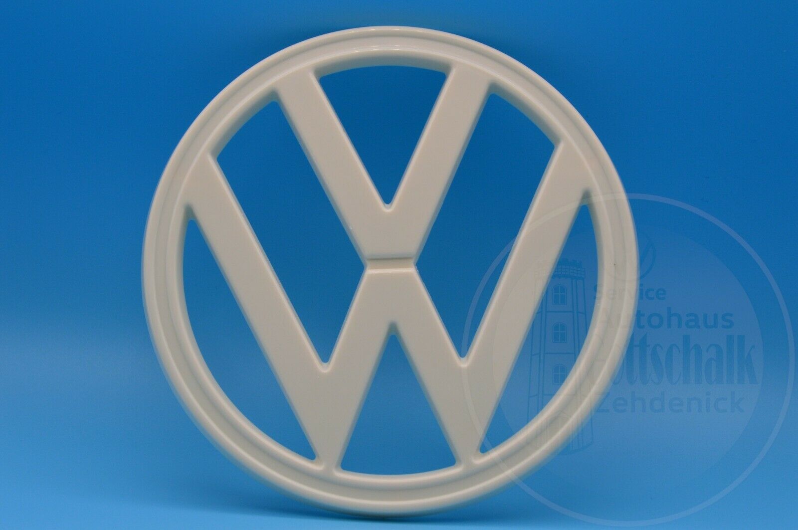 Orig VW T2 T2b Bus Transporter VW Emblem Zeichen Logo Blende Weiß 211853601E