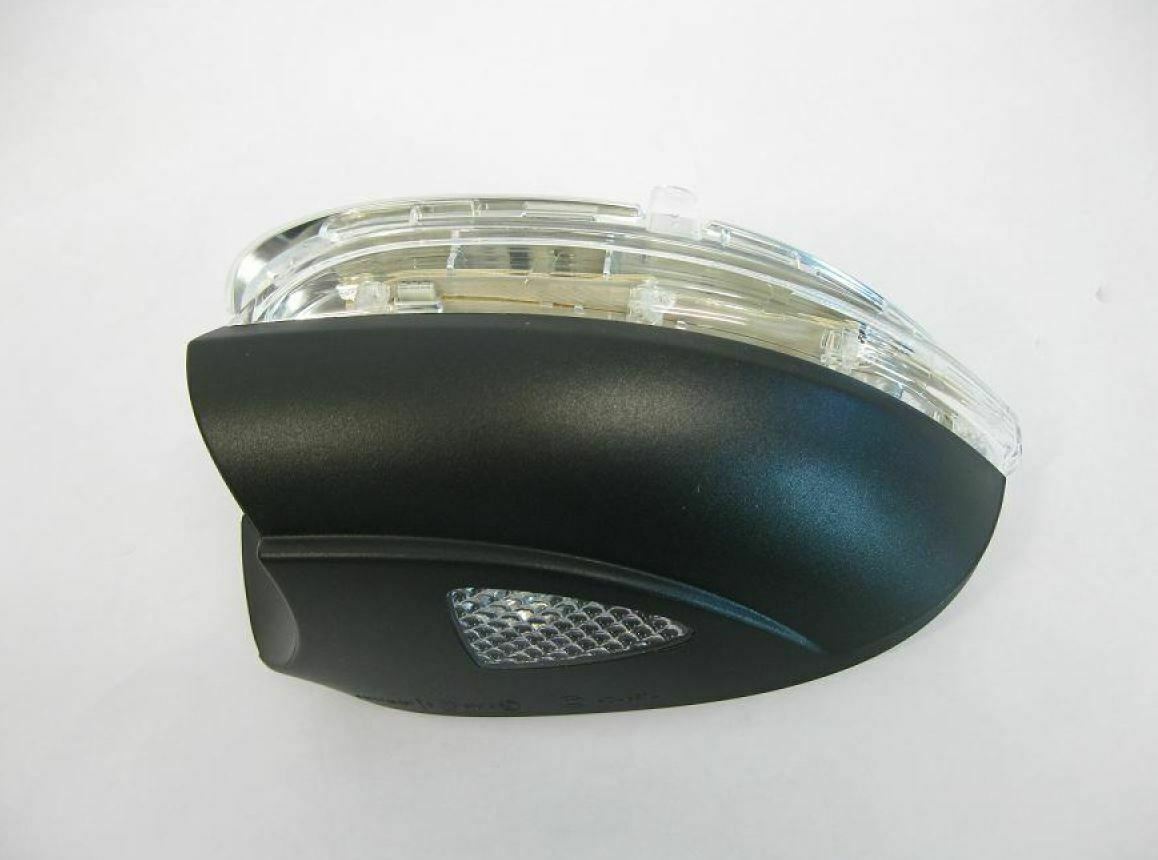 Original VW Golf 6 Spiegelblinker mit Umfeldbeleuchtung links 5K0949101A